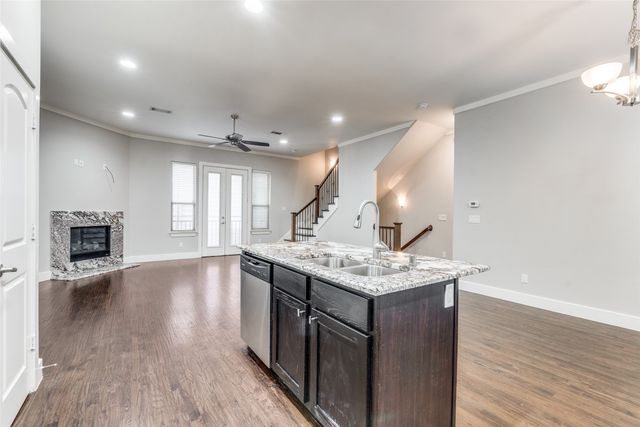 4323 Dickason Avenue 25, Dallas, TX 75219