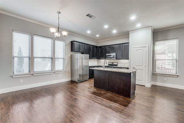 4323 Dickason Avenue 25, Dallas, TX 75219