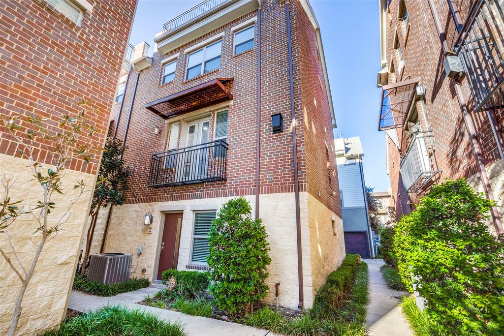 4323 Dickason Avenue 25, Dallas, TX 75219