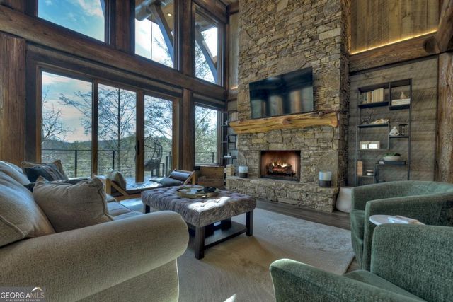 188 Paul Drive, Blue Ridge, GA 30513