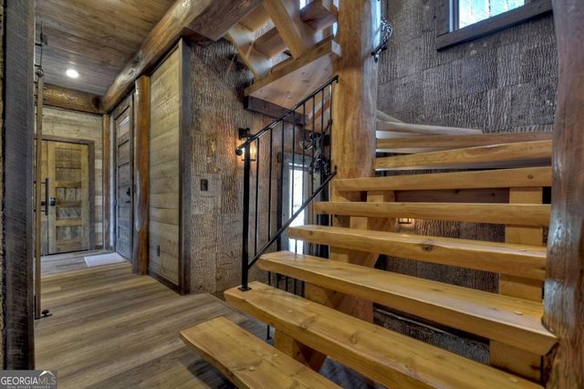 188 Paul Drive, Blue Ridge, GA 30513