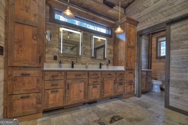 188 Paul Drive, Blue Ridge, GA 30513