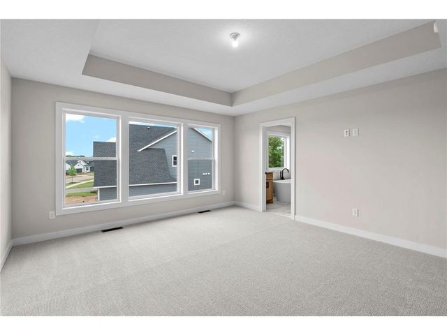 3779 Knightsbridge Lane N, Lake Elmo, MN 55042