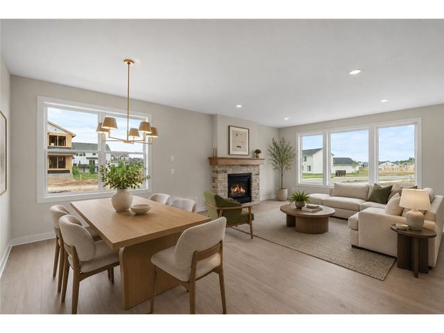 3779 Knightsbridge Lane N, Lake Elmo, MN 55042