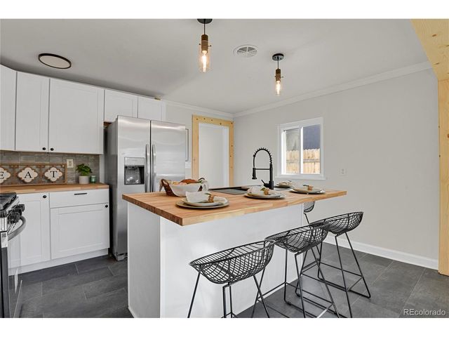 724 E Costilla St, Colorado Springs, CO 80903