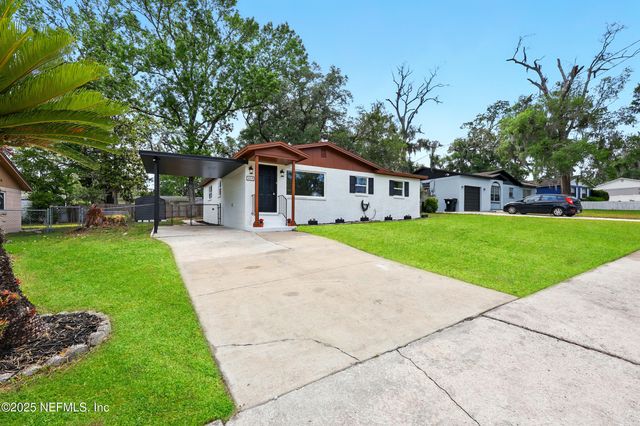 419 CAPRICORN Lane, Orange Park, FL 32073