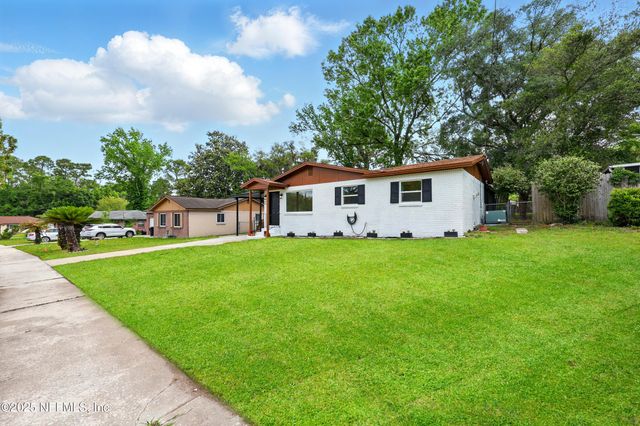 419 CAPRICORN Lane, Orange Park, FL 32073