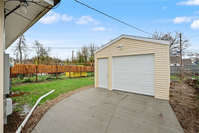 420 30th Street SE, Cedar Rapids, IA 52403