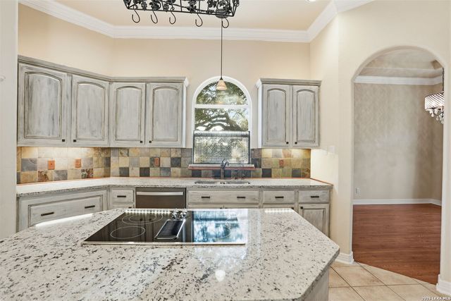 8218 plum valley, San Antonio, TX 78255