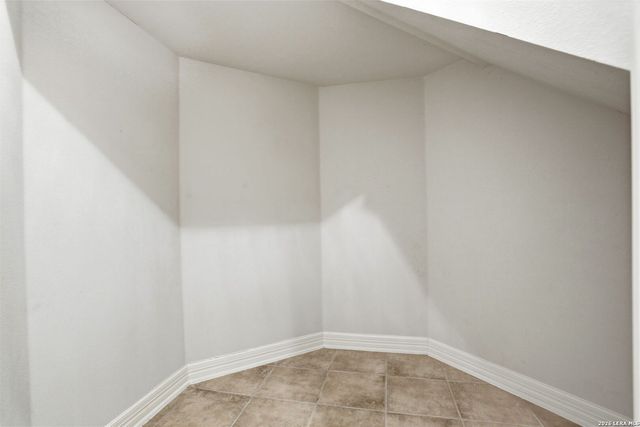 8218 plum valley, San Antonio, TX 78255