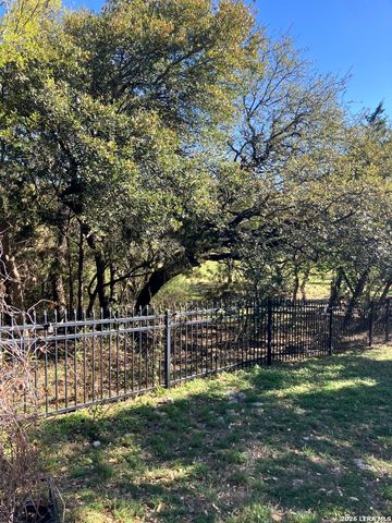 8218 plum valley, San Antonio, TX 78255