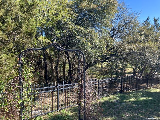 8218 plum valley, San Antonio, TX 78255