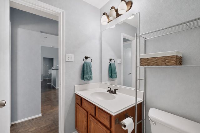 1012 Hidden View Court, Burleson, TX 76028