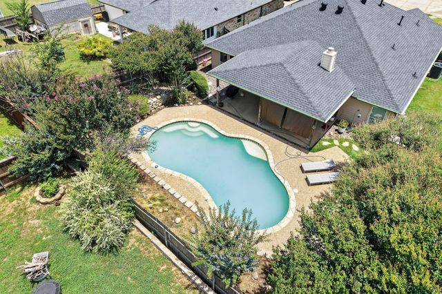 1012 Hidden View Court, Burleson, TX 76028