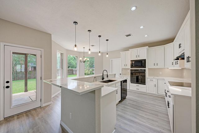 10701 Pinkney LN, Austin, TX 78739