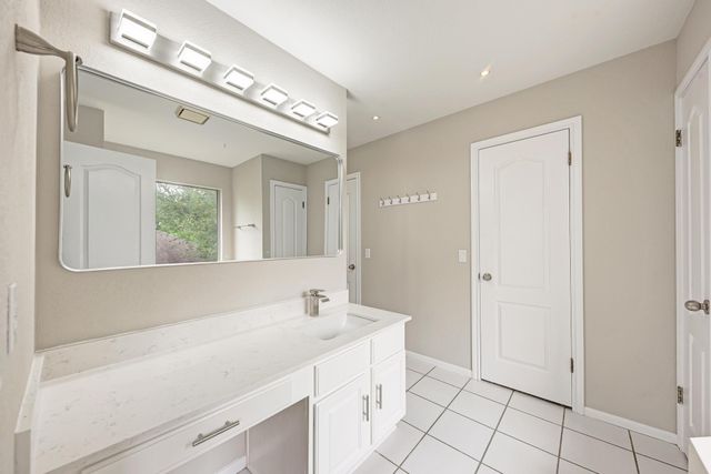 10701 Pinkney LN, Austin, TX 78739