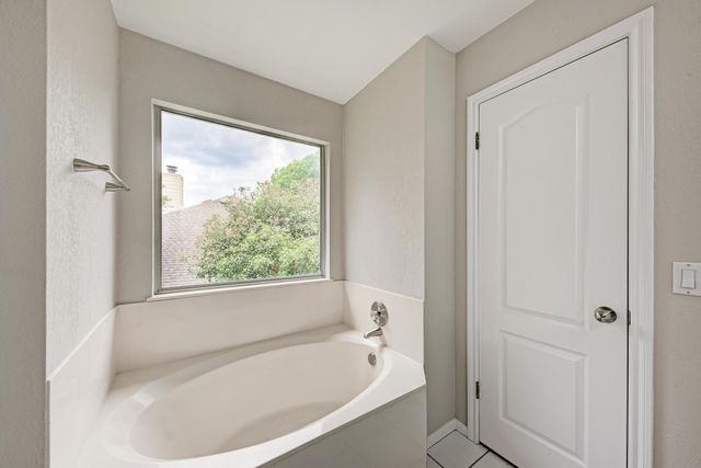 10701 Pinkney LN, Austin, TX 78739