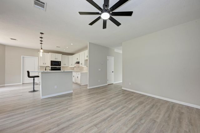 10701 Pinkney LN, Austin, TX 78739