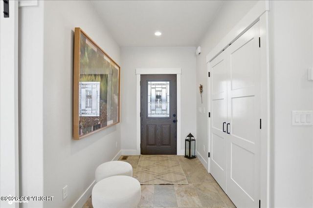 6644 E Gateway Drive, Wasilla, AK 99654