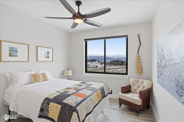 6644 E Gateway Drive, Wasilla, AK 99654