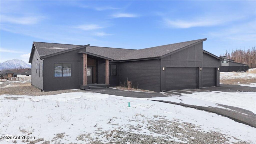 6644 E Gateway Drive, Wasilla, AK 99654