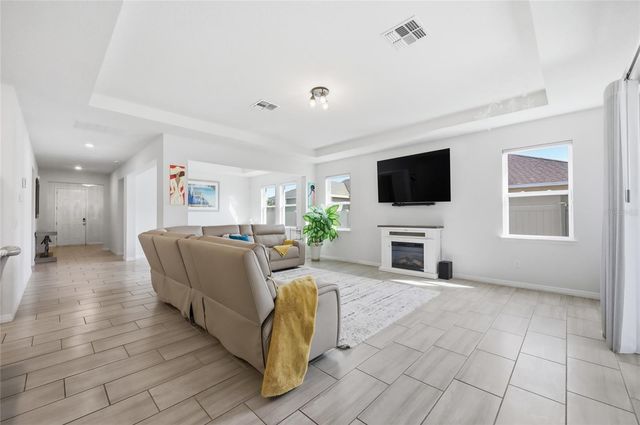 468 HALTER DRIVE, Apopka, FL 32712