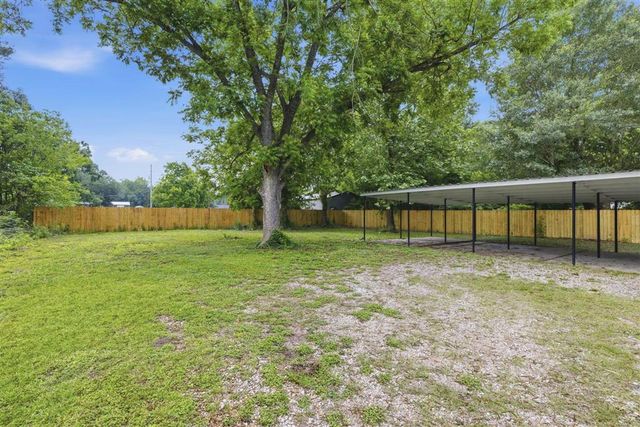 305 S Storer Ave Avenue, Iowa, LA 70647