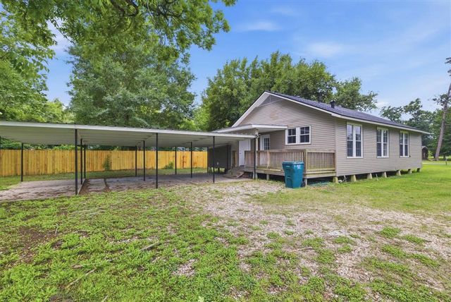 305 S Storer Ave Avenue, Iowa, LA 70647