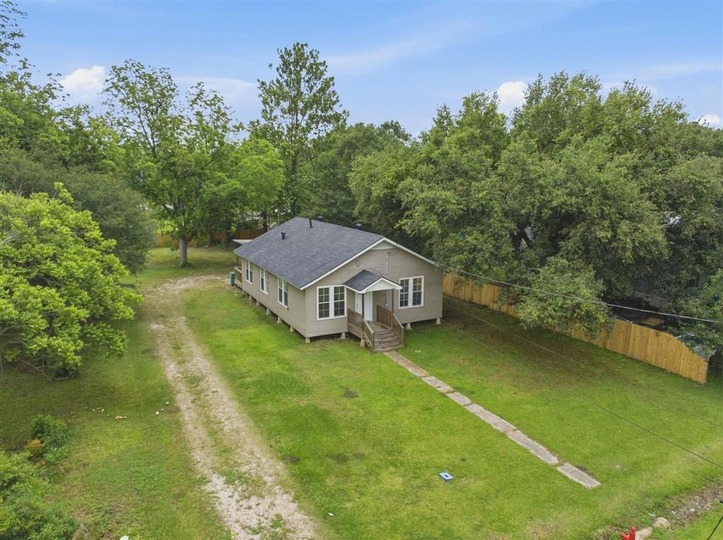 305 S Storer Ave Avenue, Iowa, LA 70647