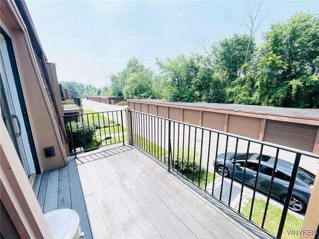 110 Charter Oaks Drive 3, Amherst, NY 14228