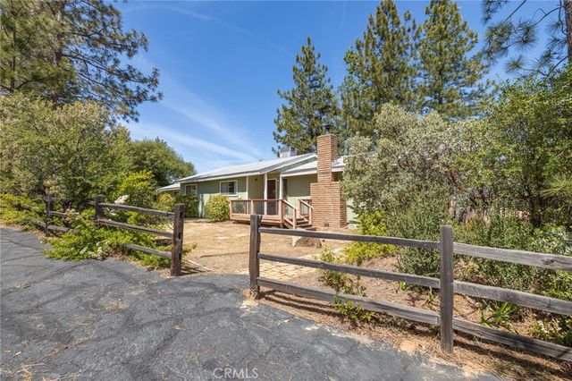 54481 Pinchot Dr., North Fork, CA 93643