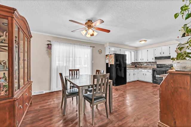 2421 Pendleton Dr, Clarksville, TN 37042