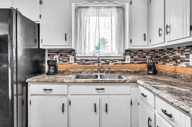 2421 Pendleton Dr, Clarksville, TN 37042