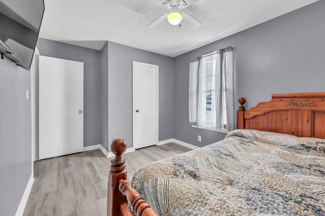 2421 Pendleton Dr, Clarksville, TN 37042