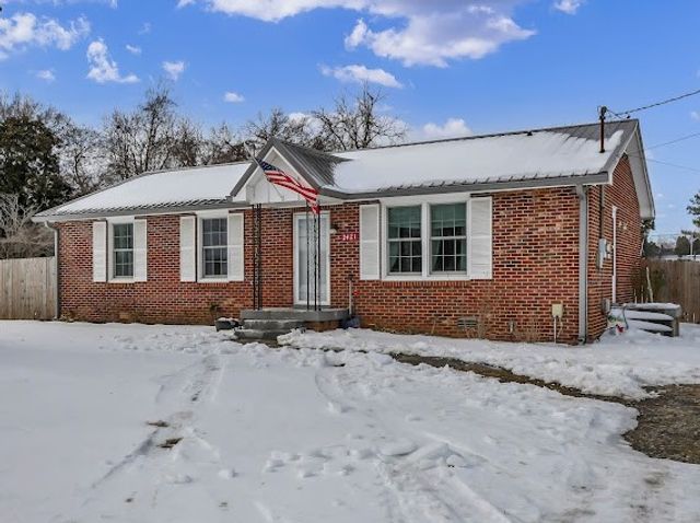 2421 Pendleton Dr, Clarksville, TN 37042