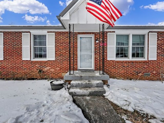 2421 Pendleton Dr, Clarksville, TN 37042