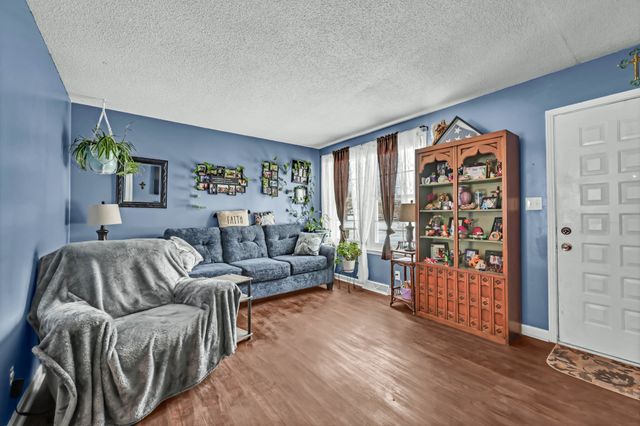 2421 Pendleton Dr, Clarksville, TN 37042