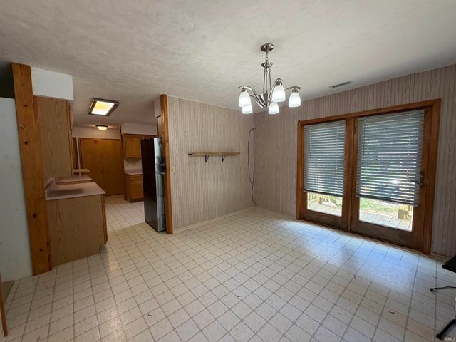 7675 Ault Road, Freedom, IN 47431
