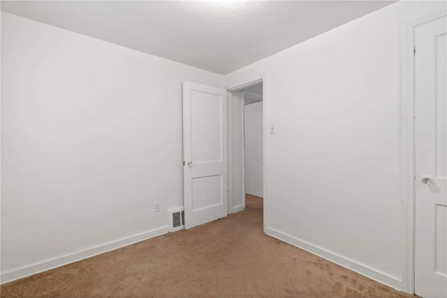 402 Oakhurst Ave, N Versailles, PA 15137