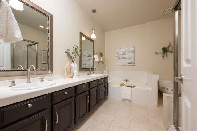 808 Lakeshore Drive, Redwood Shores, CA 94065