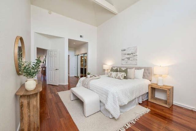 808 Lakeshore Drive, Redwood Shores, CA 94065