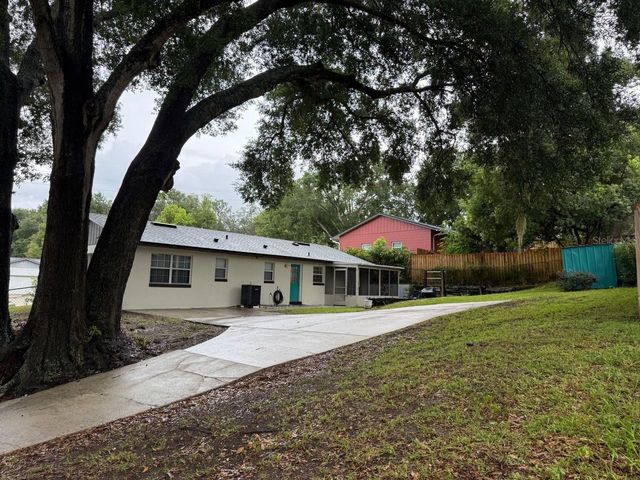 290 HILLSIDE DRIVE, Clermont, FL 34711