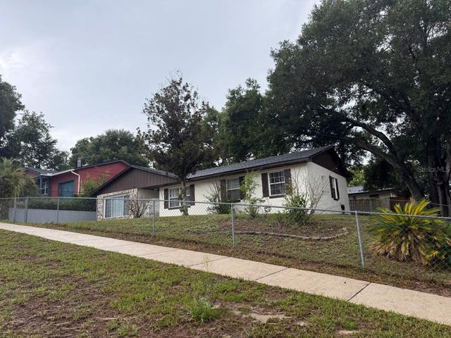 290 HILLSIDE DRIVE, Clermont, FL 34711