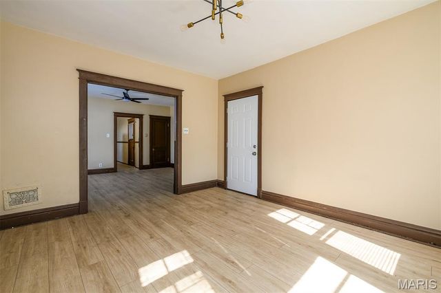 5321 Michigan Avenue, St Louis, MO 63111