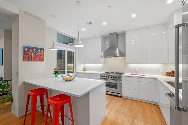 950 Massachusetts Avenue CB3, Cambridge, MA 02139