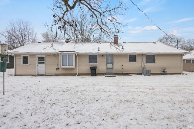 2909 Hilltop Drive, South Bend, IN 46614