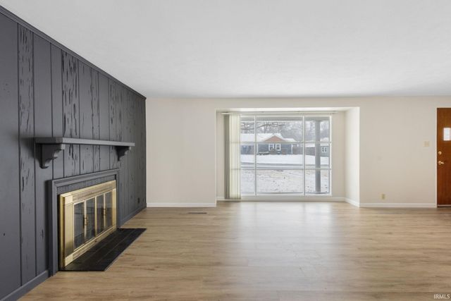 2909 Hilltop Drive, South Bend, IN 46614