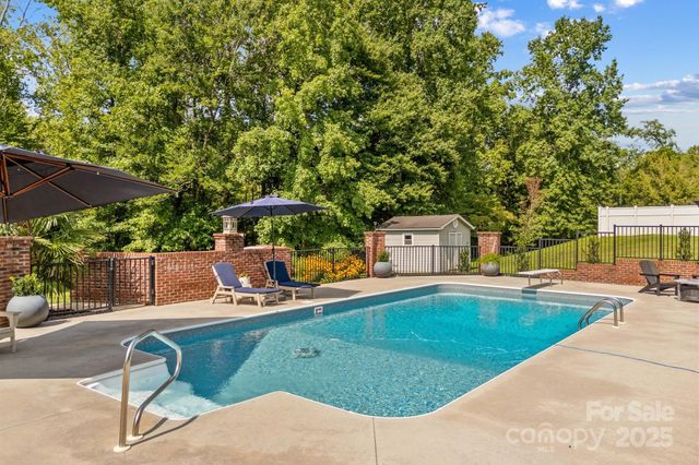 415 Autumnlight Drive, Salisbury, NC 28147