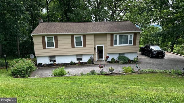 1521 AMALFI DR, Westminster, MD 21157