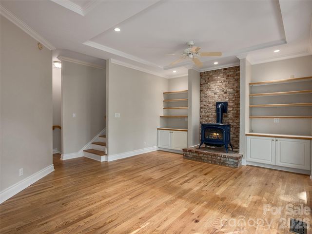 177 Skyview Circle, Asheville, NC 28804